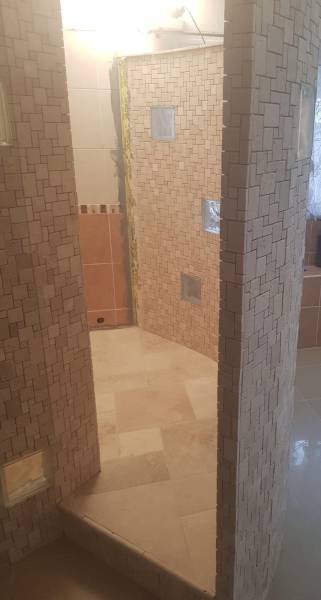 Vente Mosaïque en pierre naturelle pour salle de bain en Haute Savoie