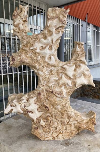 Monolithe en pierre naturelle en élément décoratif pour le jardin  74 Haute Savoie