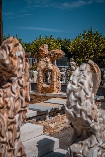 Créer votre aménagement avec des monolithe en pierre naturelle à Chamoniix 74