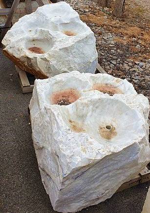 Ou acheter des monolithes fontaines en pierre naturelle à Chamonix 74 Haute Savoie