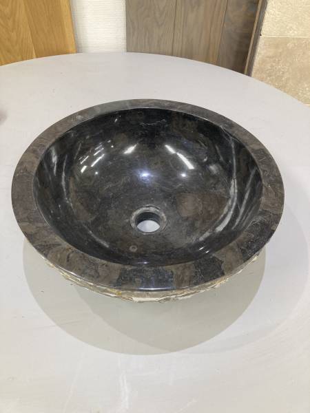 Où acheter des vasques en marbre noir à Chamonix 74 Haute Savoie