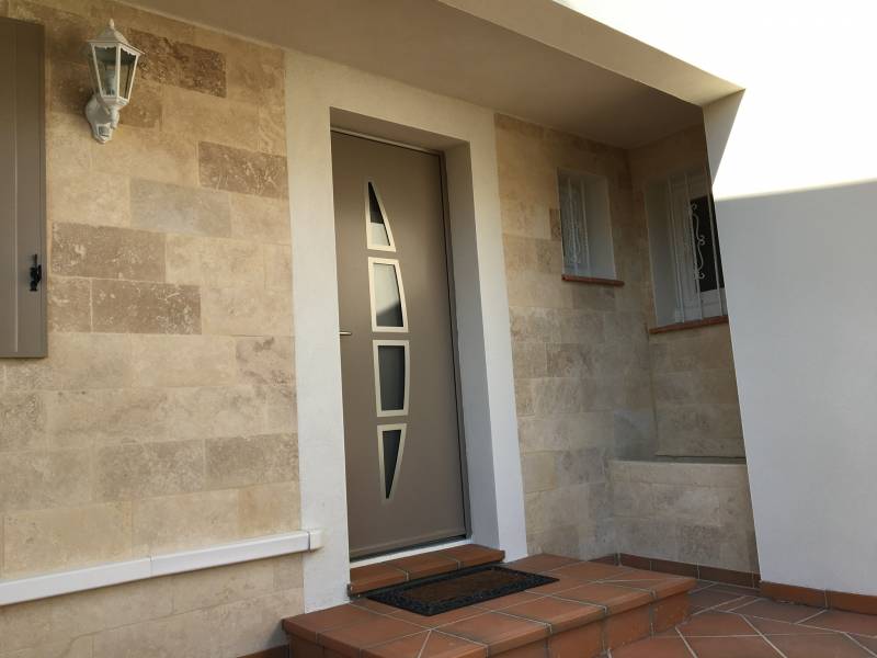 Où acheter de la pierre naturelle pour du parement extérieur à Lausanne en Suisse